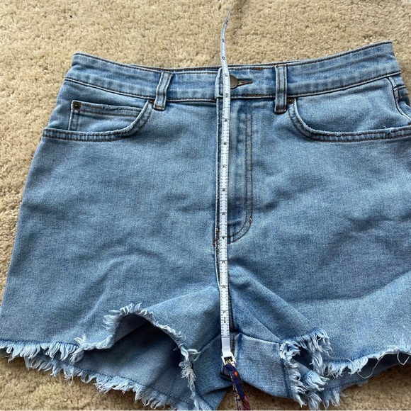 ✨Billabong High Rise Cutoff Blue Jean Shorts - Size 27 - EUC - Stretch - Picture 8 of 8